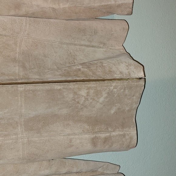 Vintage Anne Klein 1990's tan suede jacket - Picture 3 of 4
